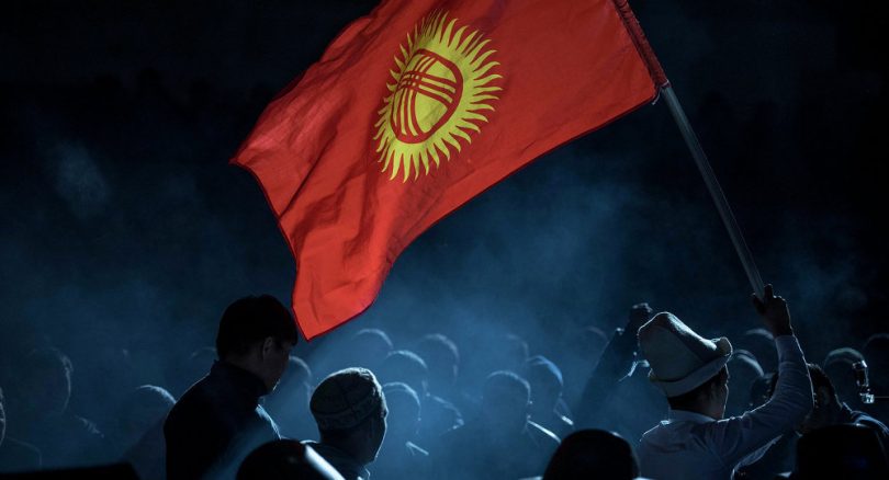 (Русский) Принятие предлагаемых поправок в Конституцию вернет Кыргызстан в 2010 год, – О.Текебаев