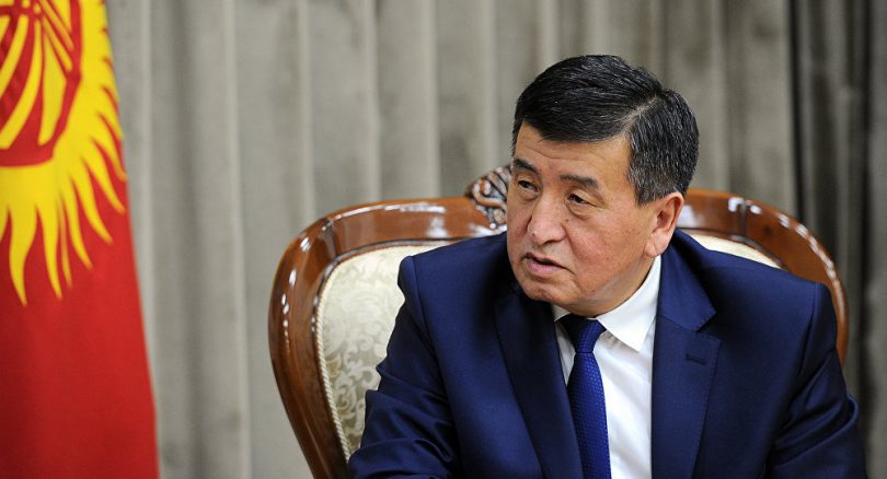 (Кыргызча) Сооронбай Жээнбеков: “Мен Конституцияга сунушталып жаткан өзгөртүүлөрдү 100%га колдойм”