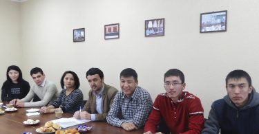 На поствыборной встрече в Бишкеке обсудили предварительные итоги независимого наблюдения выборов депутатов в местные кенеши