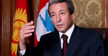 Партия “Бутун Кыргызстан” выдвинула Адахана Мадумарова кандидатом на пост президента КР