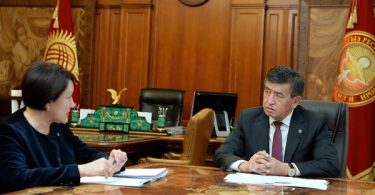 Президент С.Жээнбеков и глава ЦИК Н.Шайлдабекова обсудили вопросы совершенствования избирательного законодательства и укрепления партийной системы
