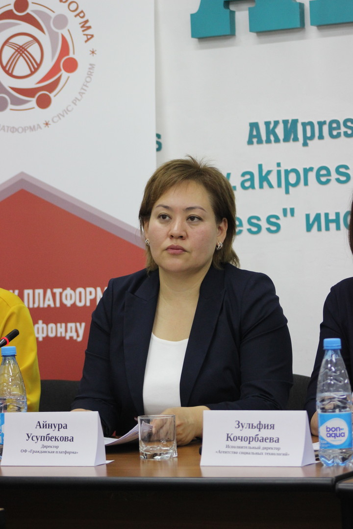 В каждом 5-м айыльном кенеше в Кыргызстане нет женщин. Гражданские активисты о важности обязательной квоты в 30% в местных кенешах