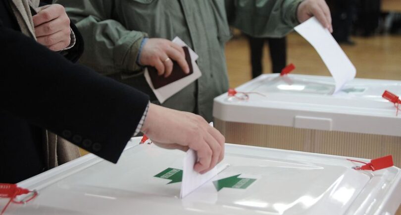 (Русский) В день голосования избирательные участки будут охранять 11 тысяч милиционеров