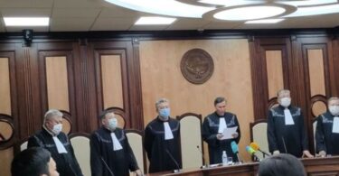 Конституционная палата не удовлетворила заявление Клары Сооронкуловой