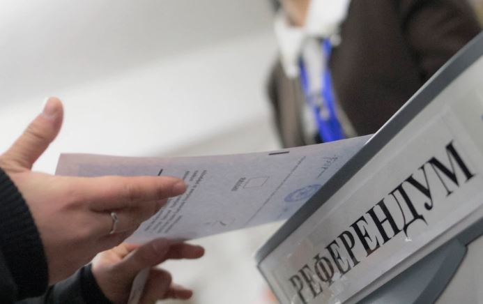 Депутаты в первом чтении одобрили законопроект о назначении референдума на 11 апреля