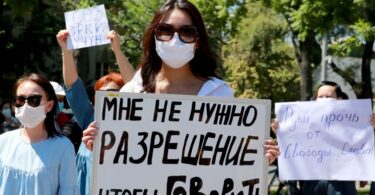 В Бишкеке 30 июня проходит мирный митинг против переработанного законопроекта «О манипулировании информацией»